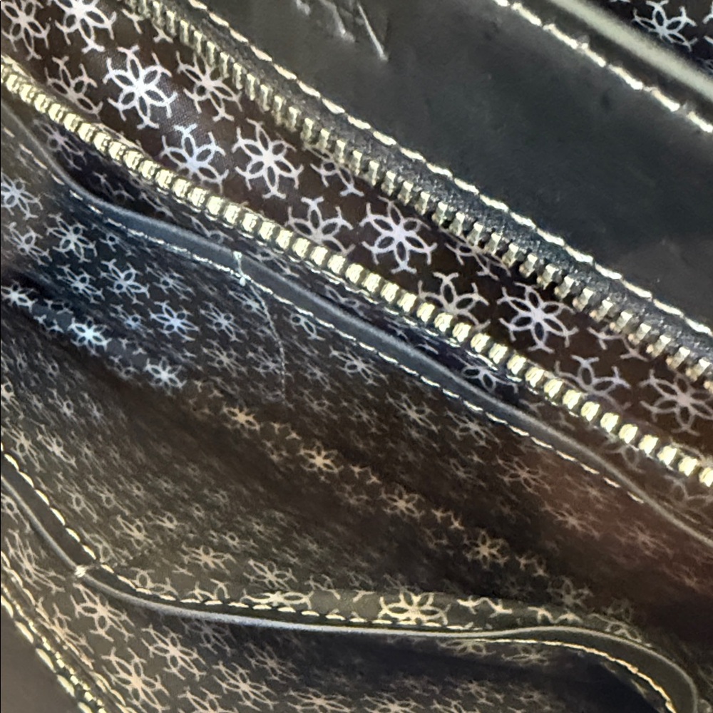 Urban Equestrian Brazilian Cowhide Crossbody Bag - Picture 4 of 6